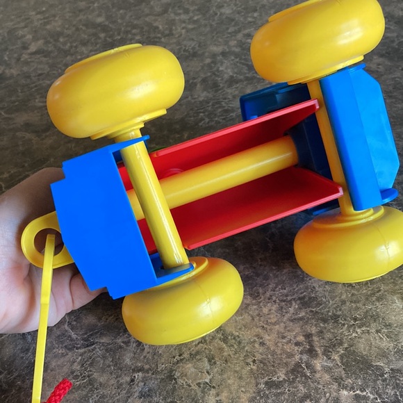 Vintage Tupperware toy train - Picture 7 of 9